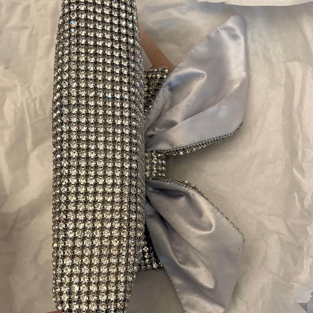 Glamorous EVER NEW Jolene Jewel Bow Clutch - Picture 7 of 9